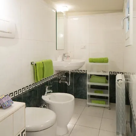 Charme Apartment *